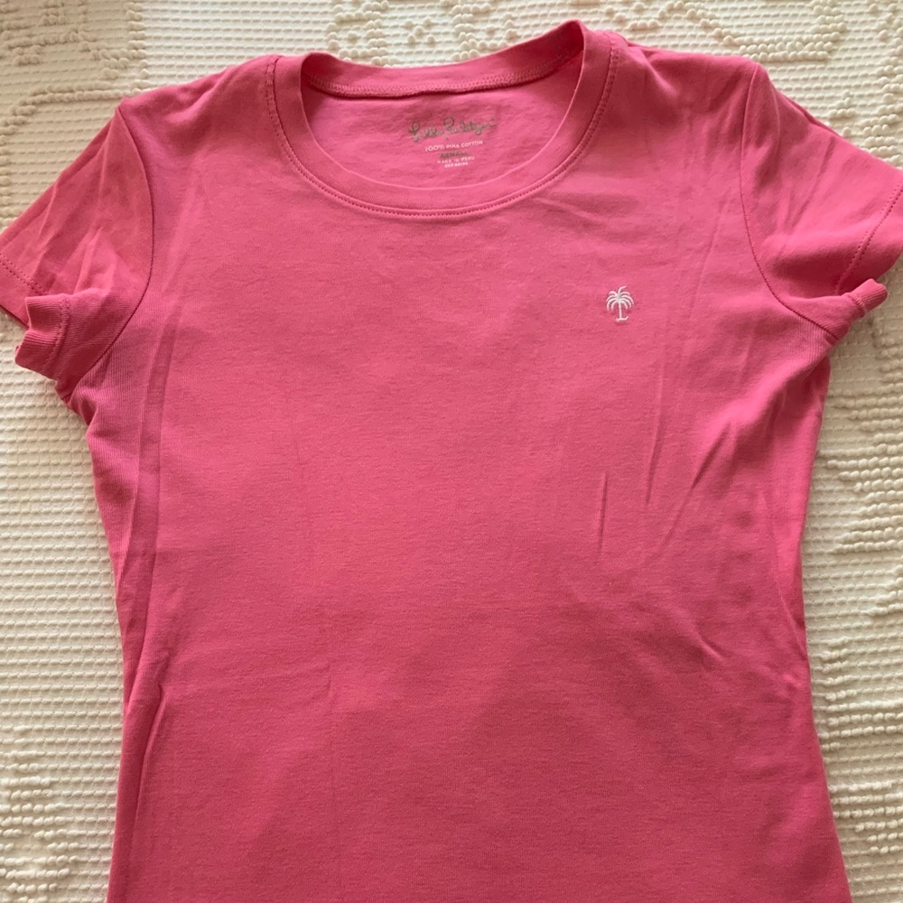 Lilly Pulitzer pink tee shirt